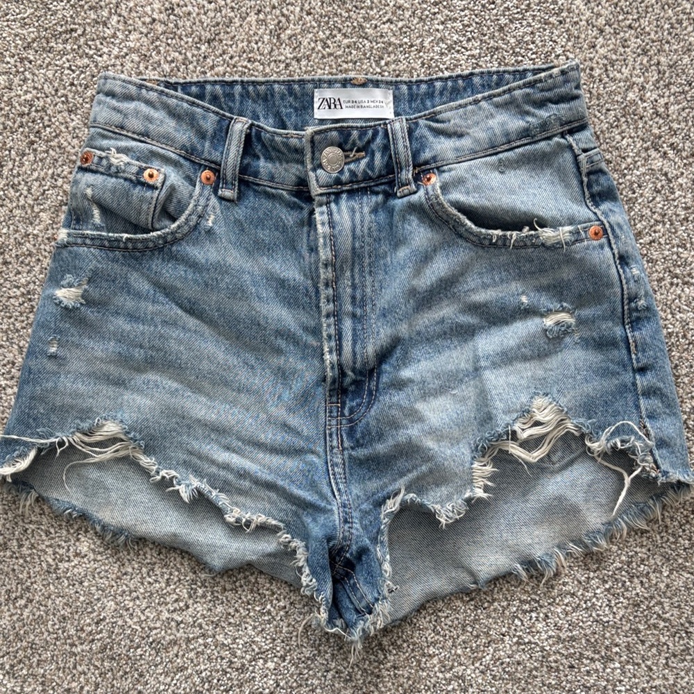 Zara Women's Distressed Blue Jean Shorts